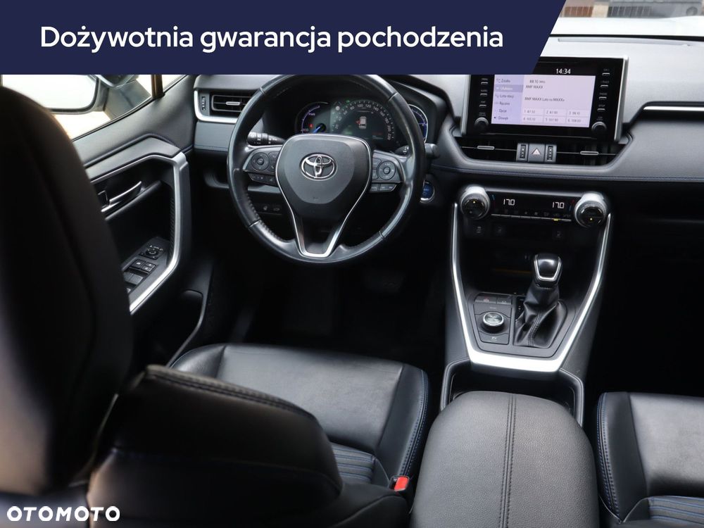 Toyota RAV4 - 9