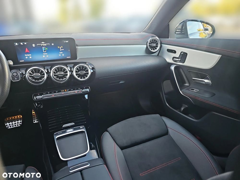 Mercedes-Benz CLA 220 4Matic 8G-DCT Edition AMG Line - 17