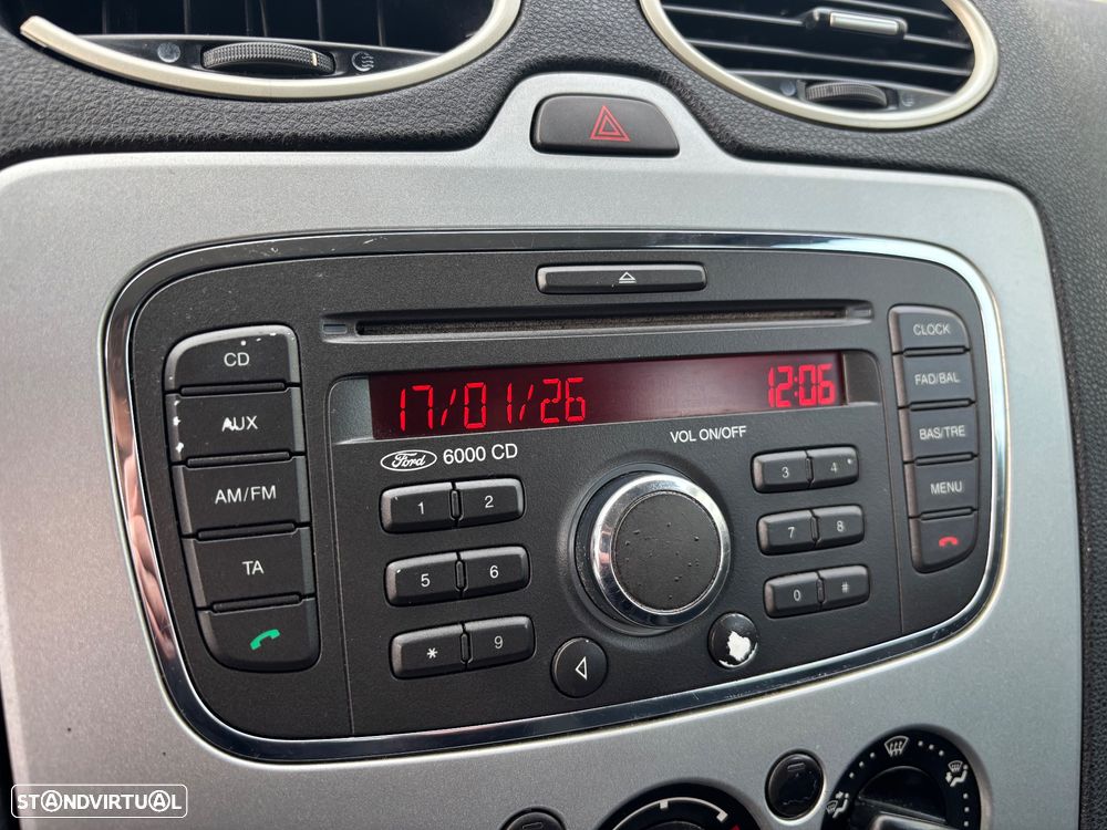 Ford Focus SW 1.6 TDCi Titanium - 33