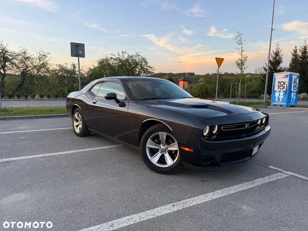 Dodge Challenger Automatik SXT Plus - 3