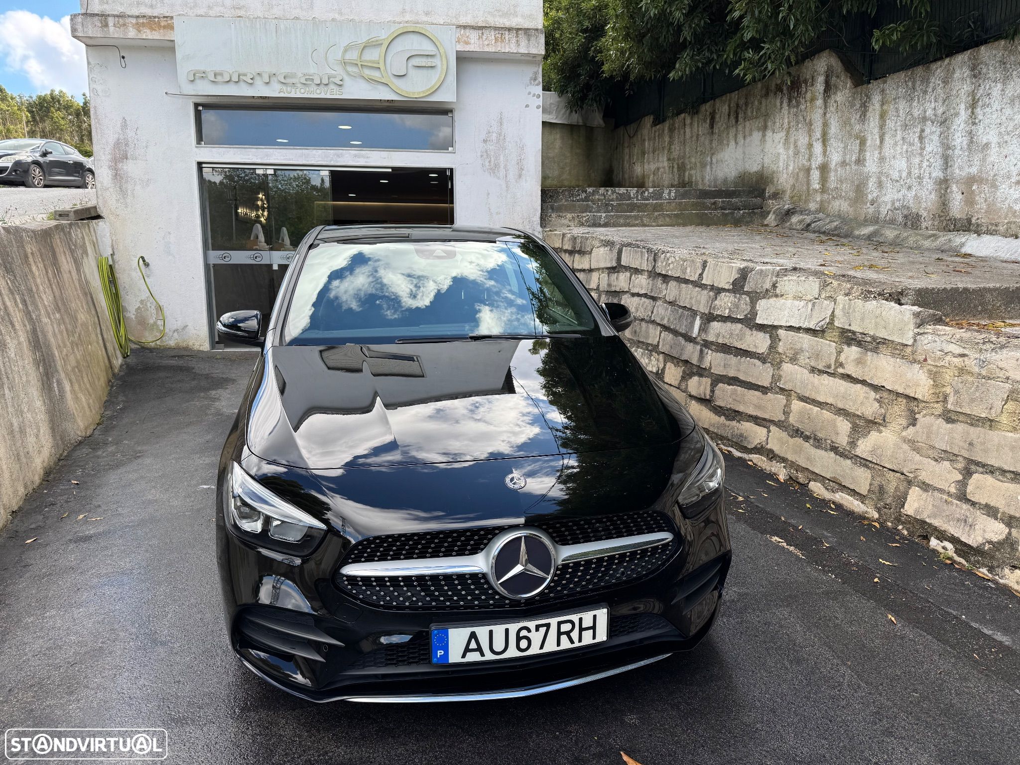 Mercedes-Benz B 180 d AMG Line - 1