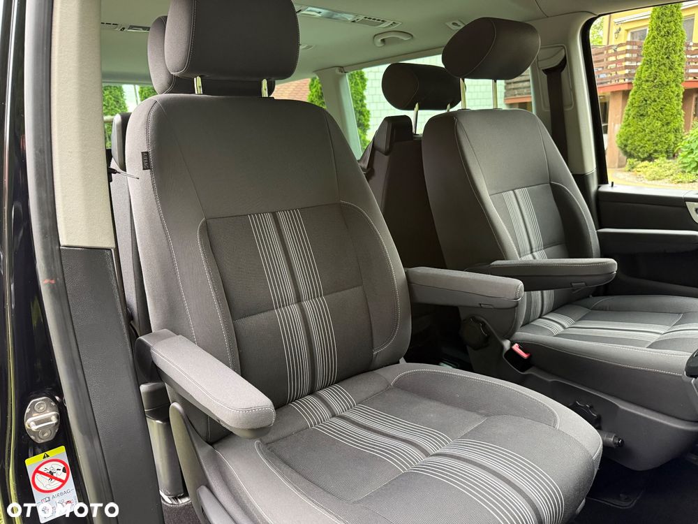 Volkswagen Multivan - 22
