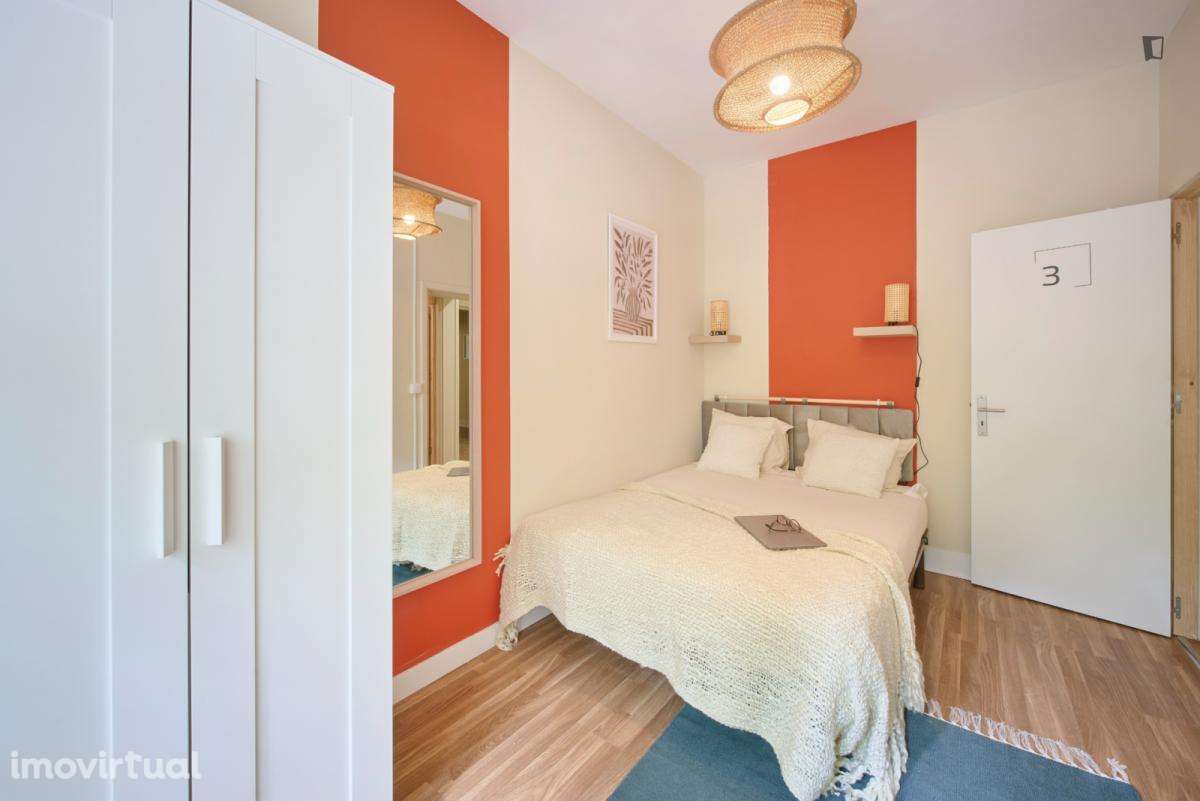 Quarto - localizado em Marquês de Pombal Lisbon - Grande imagem: 5/48