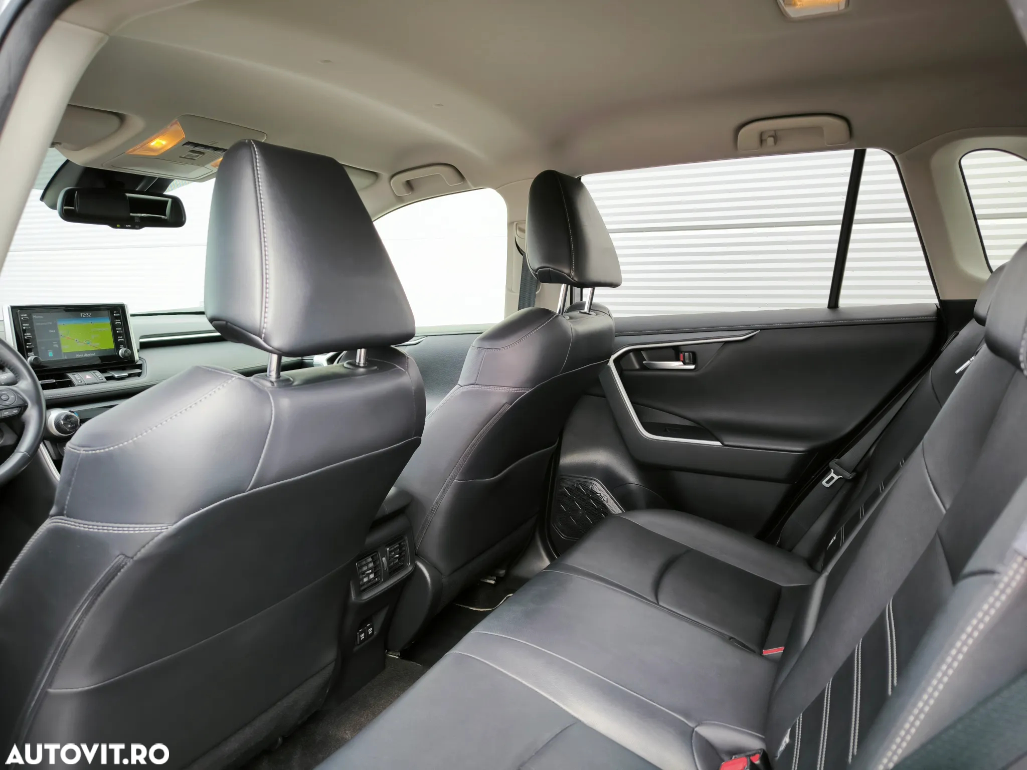 Toyota RAV4 2.5 Hybrid VVT-iE 4x4 Luxury - 7