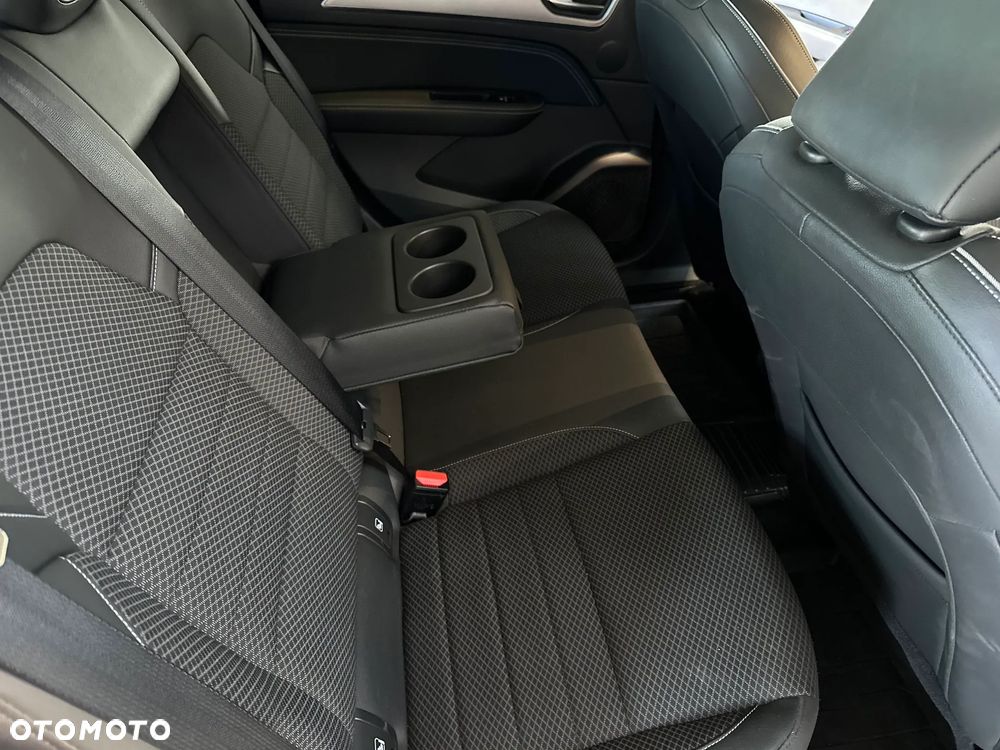 Renault Arkana 1.3 TCe mHEV Intens EDC - 20
