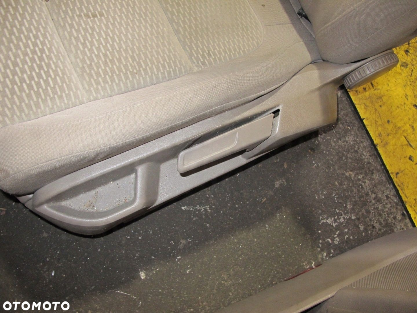 VW GOLF PLUS FOTELE KANAPA BOCZKI DRZWI KPL EU - 11
