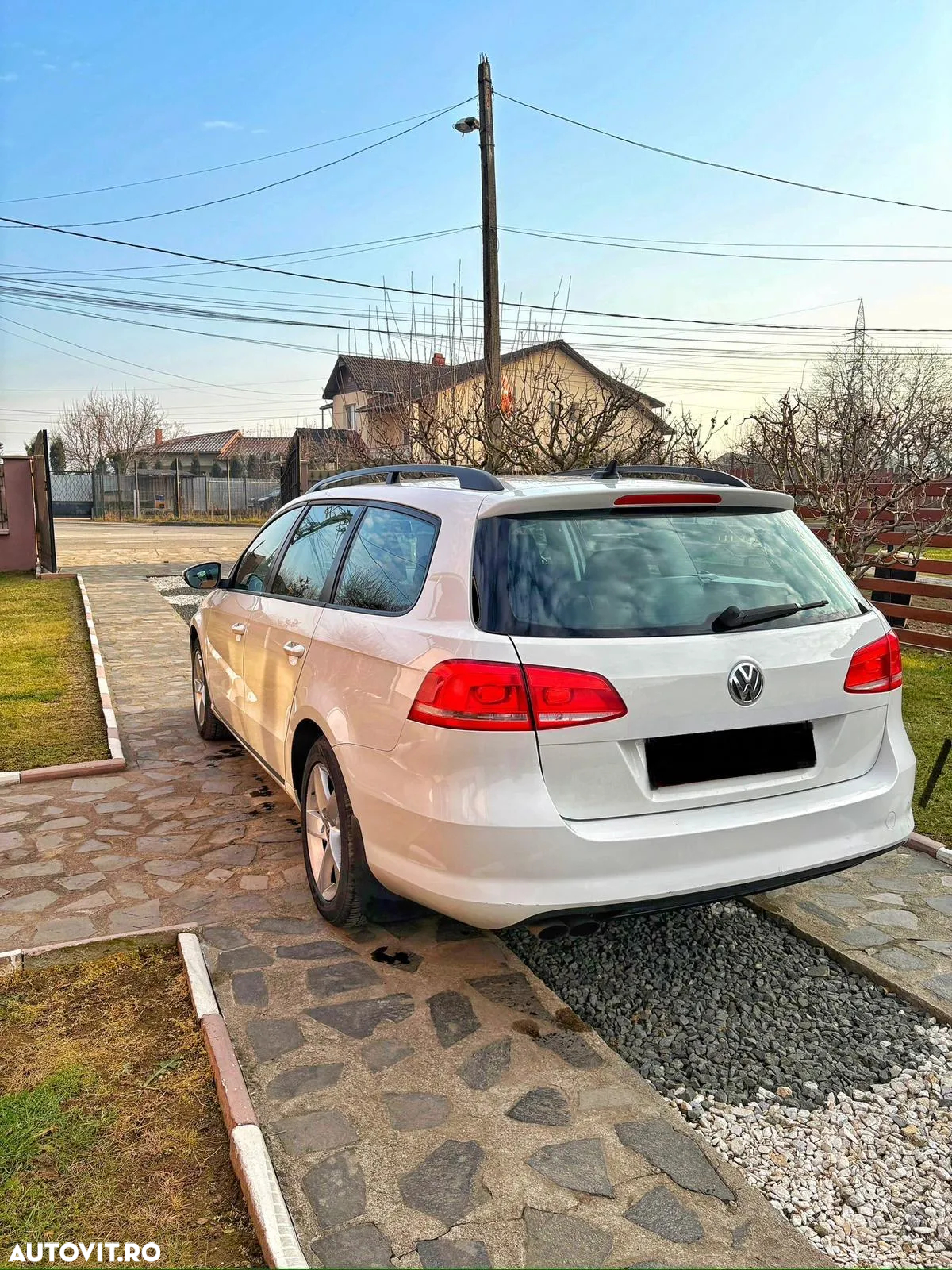 Volkswagen Passat - 4