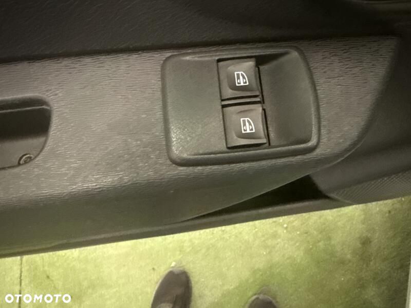 Dacia Dokker 1.5 Blue dCi Laureate - 13