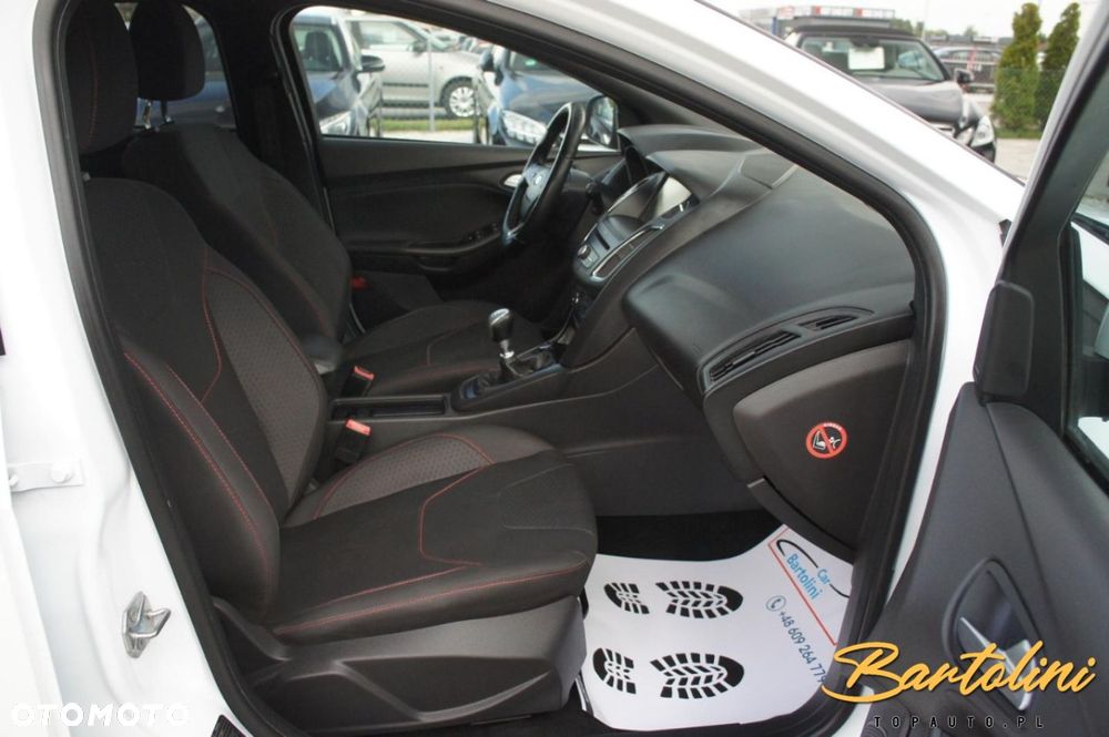 Ford Focus - 22