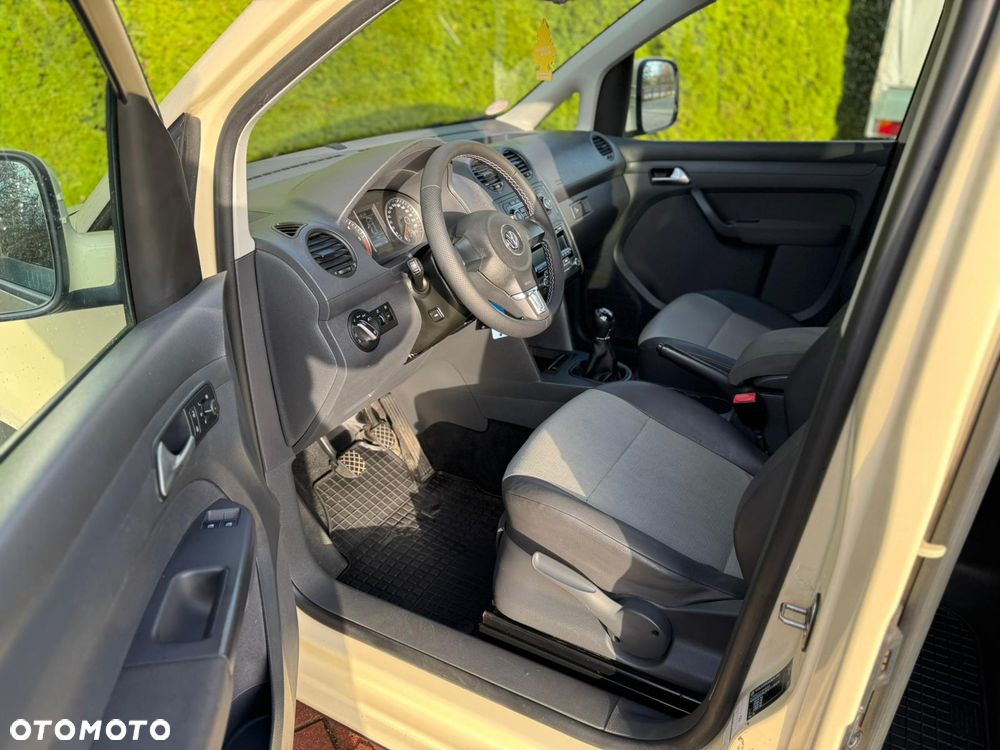 Volkswagen Caddy - 14