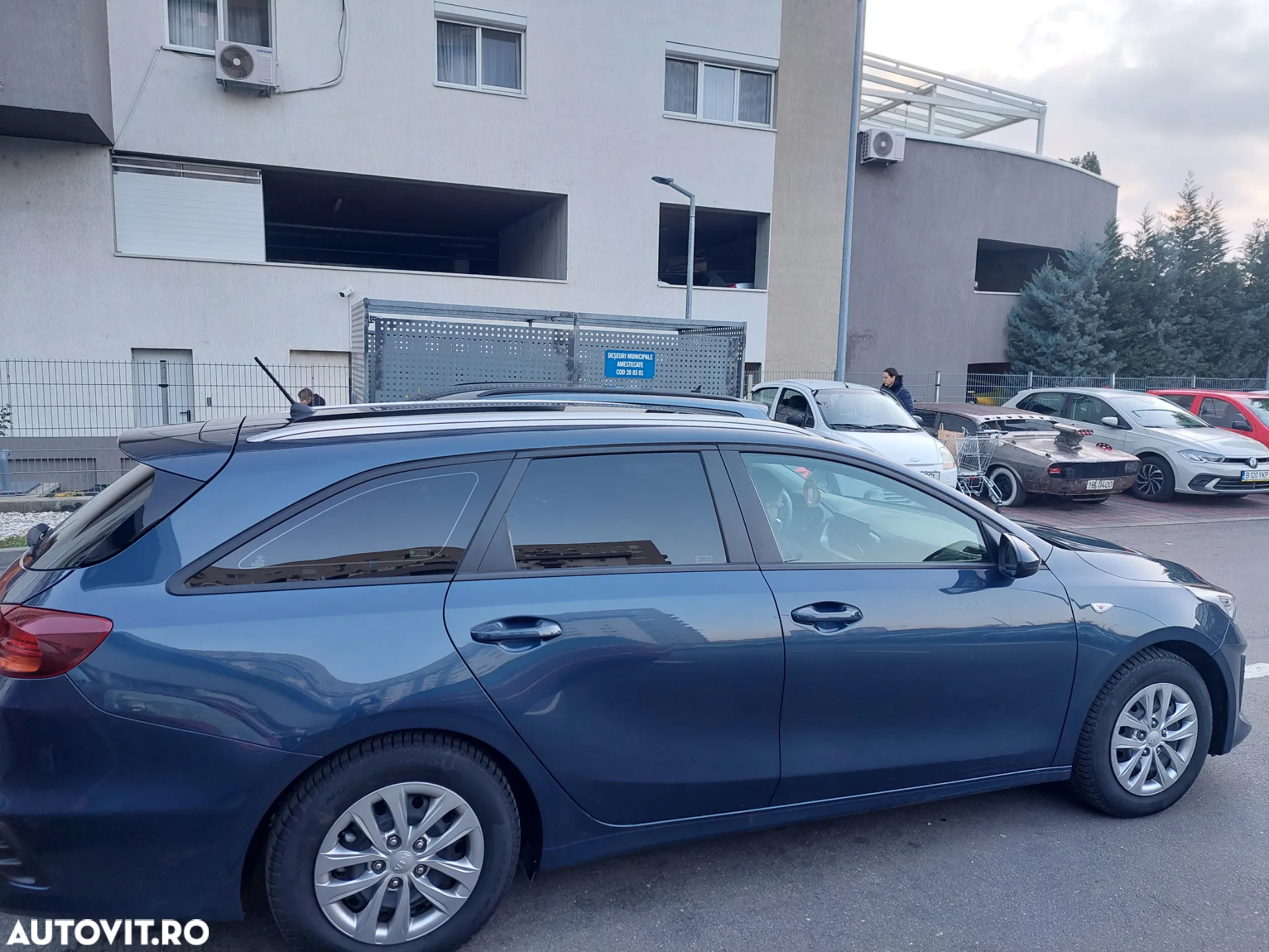 Kia Ceed - 4