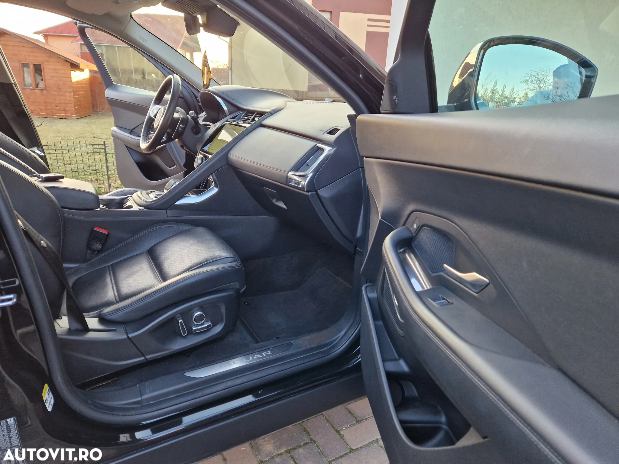 Jaguar E-Pace D165 AWD R-Dynamic HSE - 22