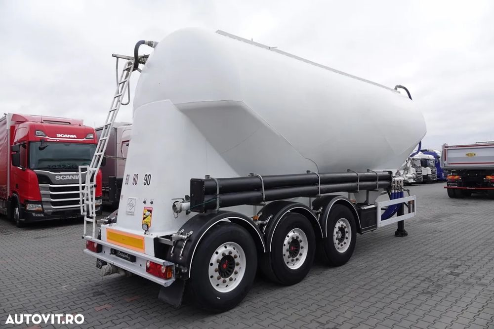 Feldbinder REMORCĂ DE CIMENT / 2 COMPARTAMENTE / 37.000 L / SILOS / PENTRU MATERIALE VRAC / AXIE DE RIFAT / SAF / JANTE DE ALIE - 5