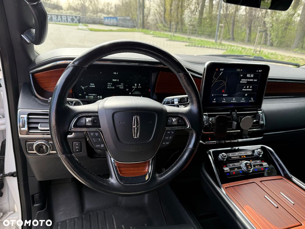 Lincoln Navigator - 26