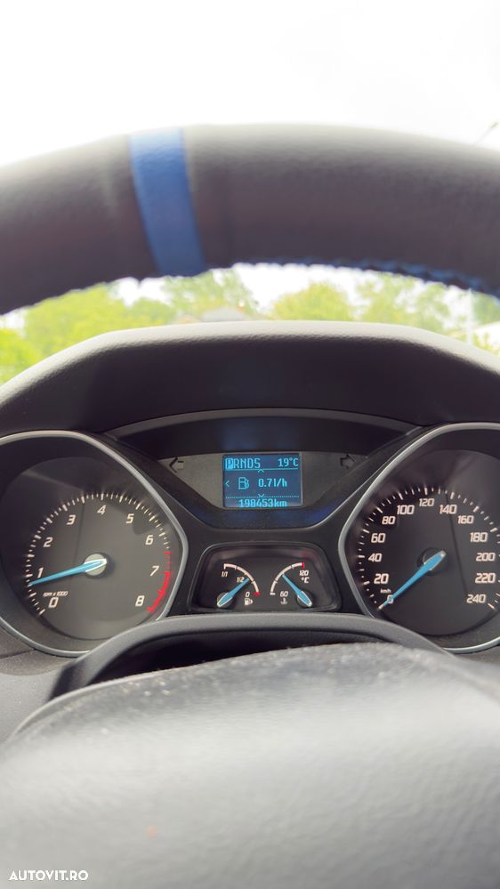 Ford Focus 1.6 Ti-VCT Powershift Titanium - 9