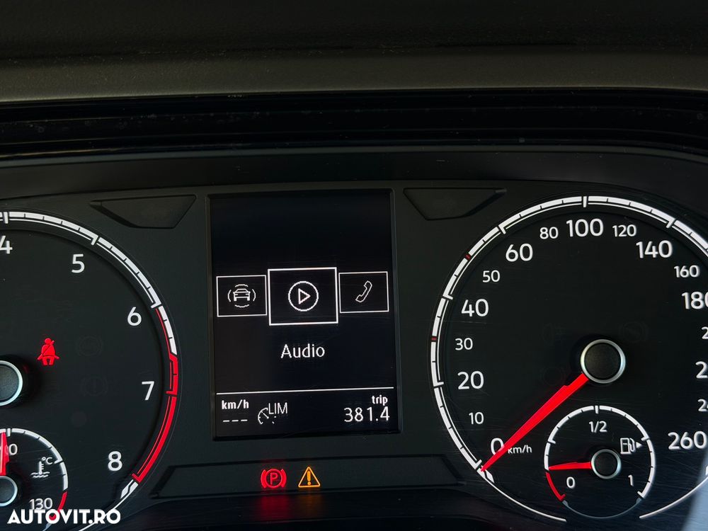 VOLKSWAGEN Polo 2021 — imagine 20