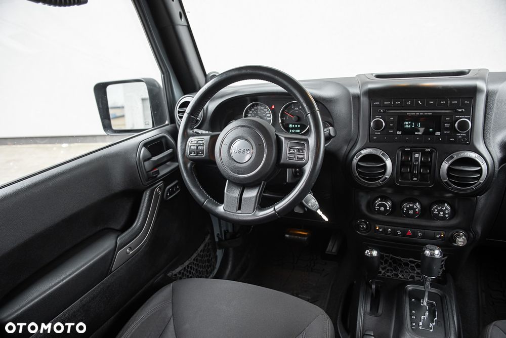 Jeep Wrangler - 22
