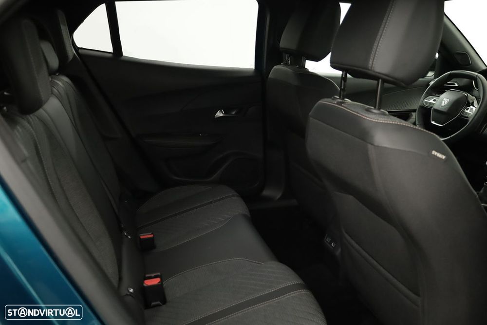 Peugeot 2008 1.2 Allure - 22