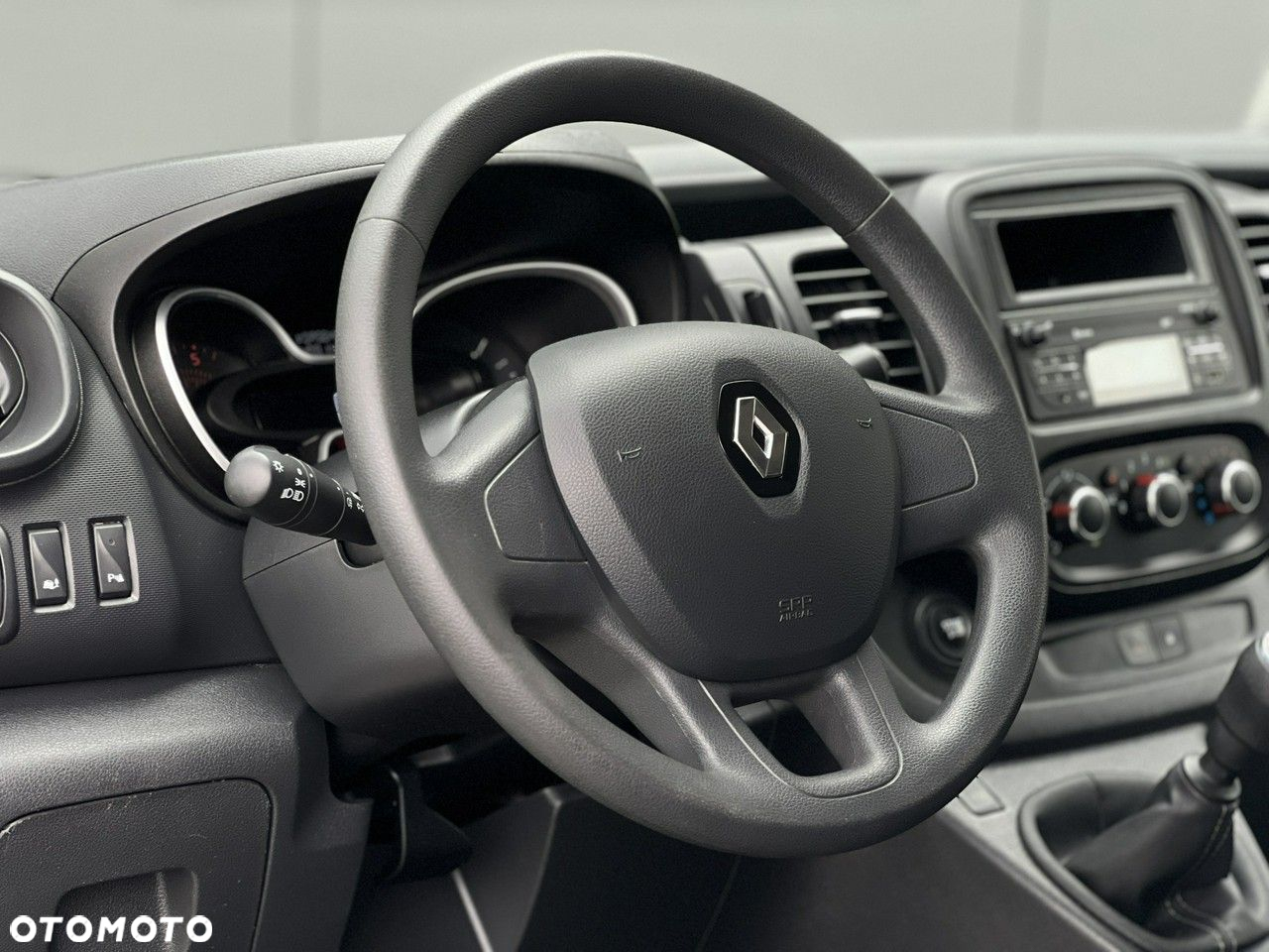 Renault Trafic - 26