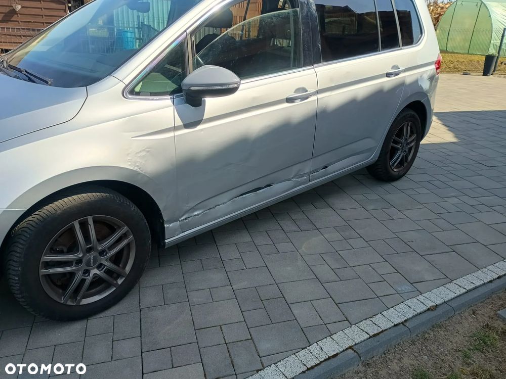 Volkswagen Touran 2.0 TDI SCR DSG Comfortline - 7