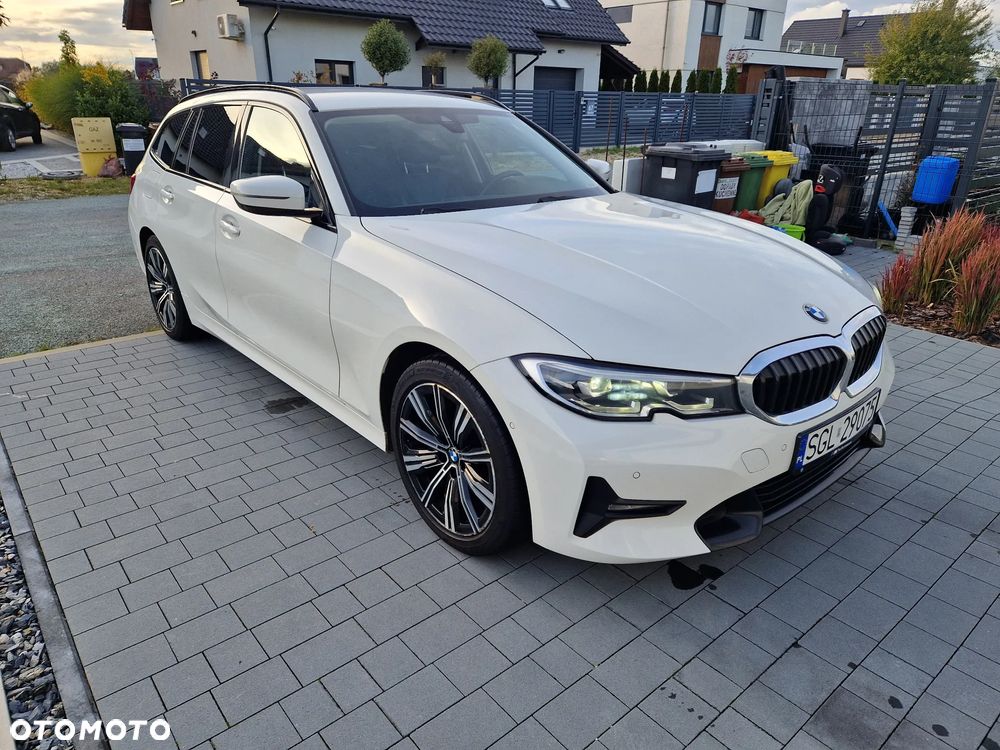BMW Seria 3 318d Sport Line - 2