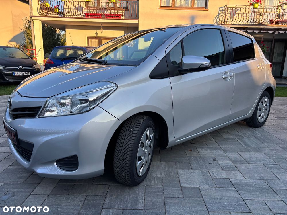 Toyota Yaris - 22