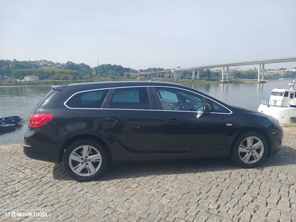 Opel Astra Sports Tourer 1.6 CDTi Executive S/S - 8