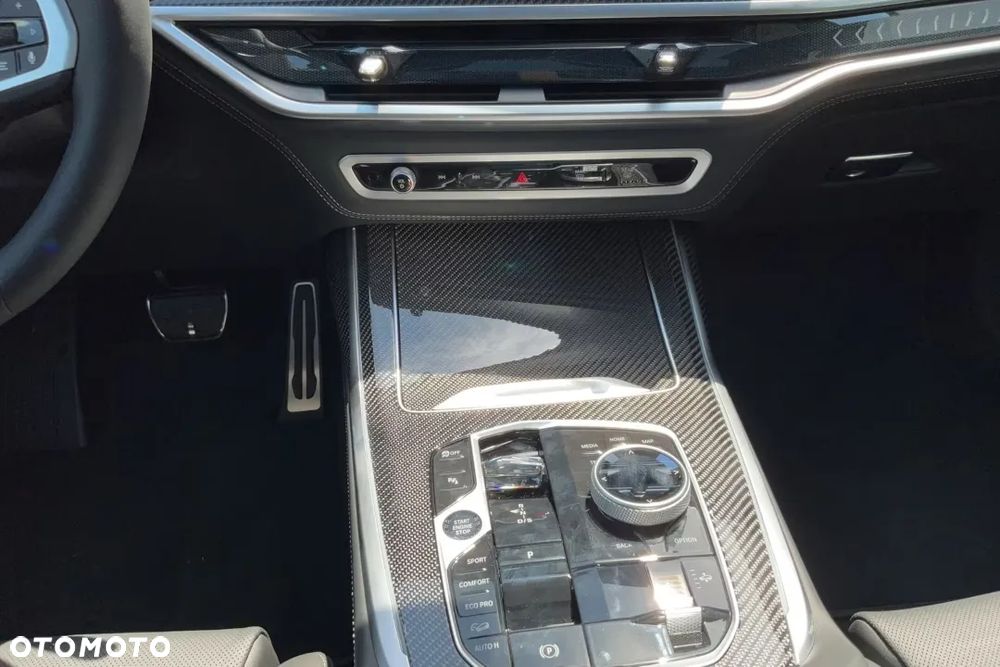 BMW X7 xDrive40d - 13