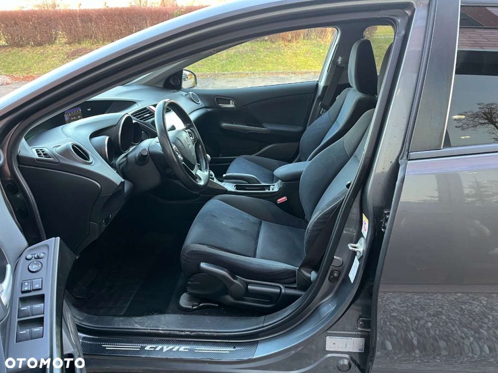 Honda Civic 1.8 i-VTEC Sport - 17