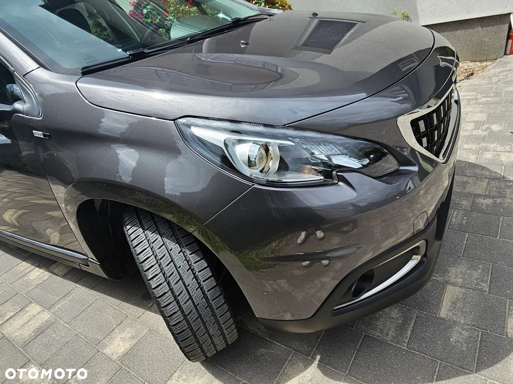 Peugeot 2008 PureTech 82 Style - 12