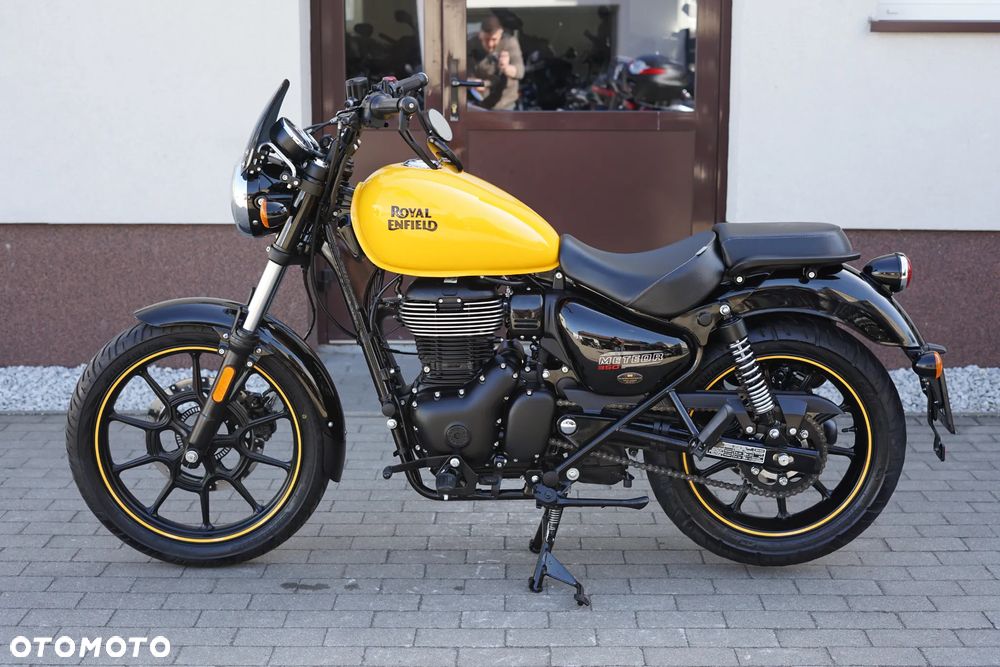 Royal Enfield Meteor - 21