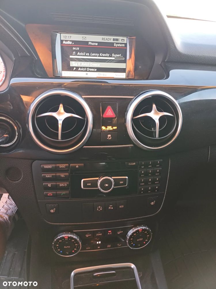 Mercedes-Benz GLK 350 4Matic (BlueEFFICIENCY) 7G-TRONIC - 24