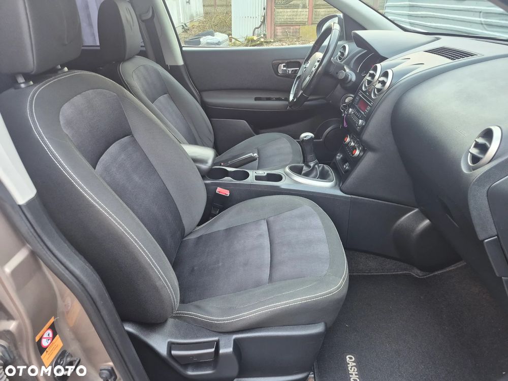 Nissan Qashqai 1.6 Acenta - 19