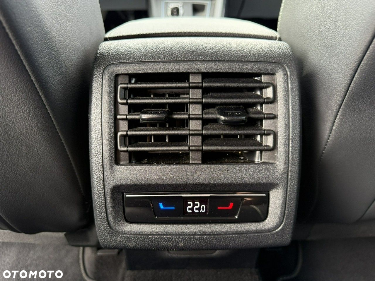 Volkswagen Golf Variant 1.5 eTSI OPF DSG Goal - 40