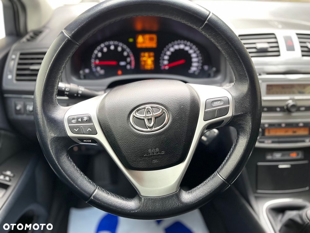 Toyota Avensis 1.8 Premium - 5