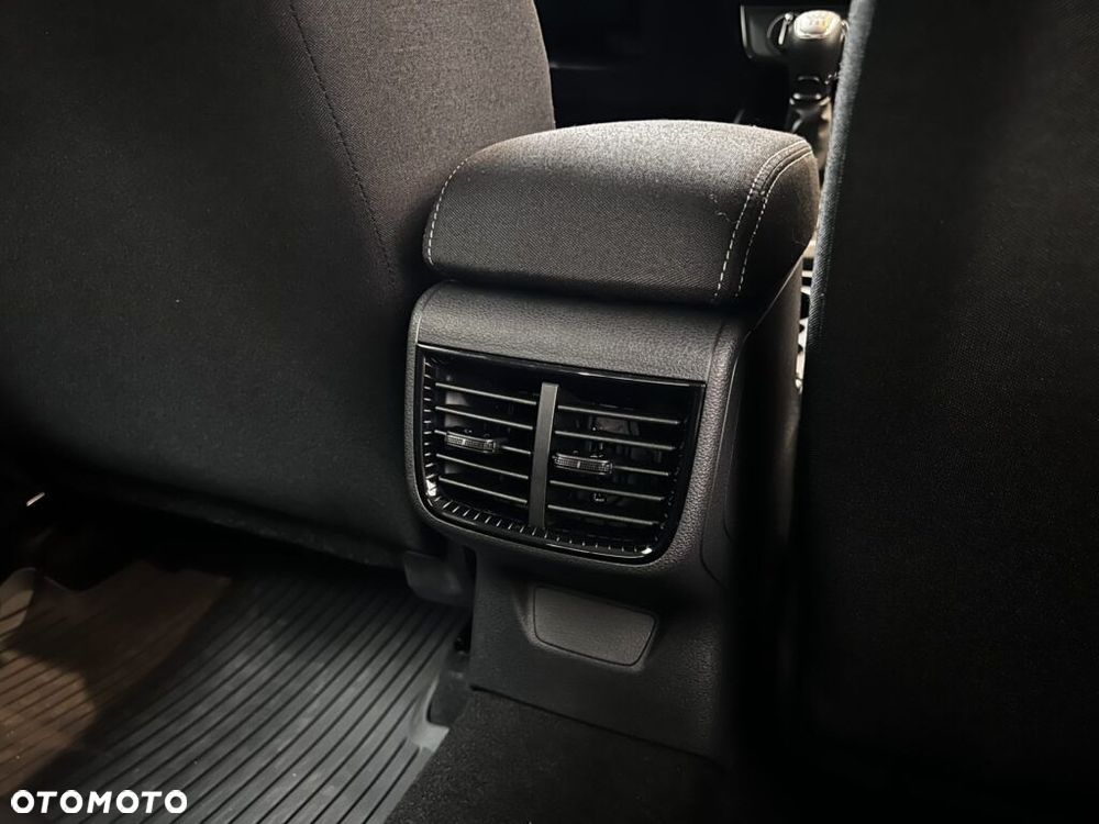 Skoda Fabia 1.0 TSI Essence - 27