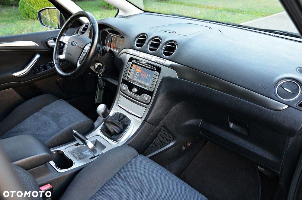 Ford S-Max - 39