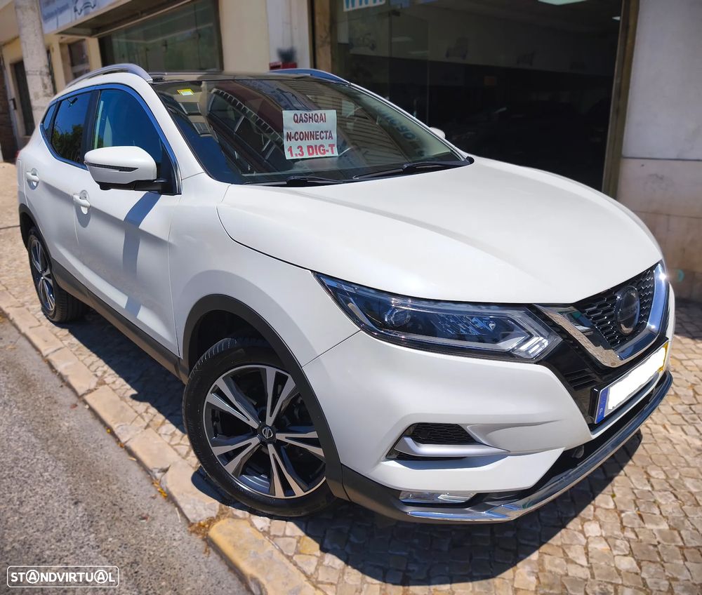 Nissan Qashqai 1.3 DIG-T N-Connecta J18 - 2