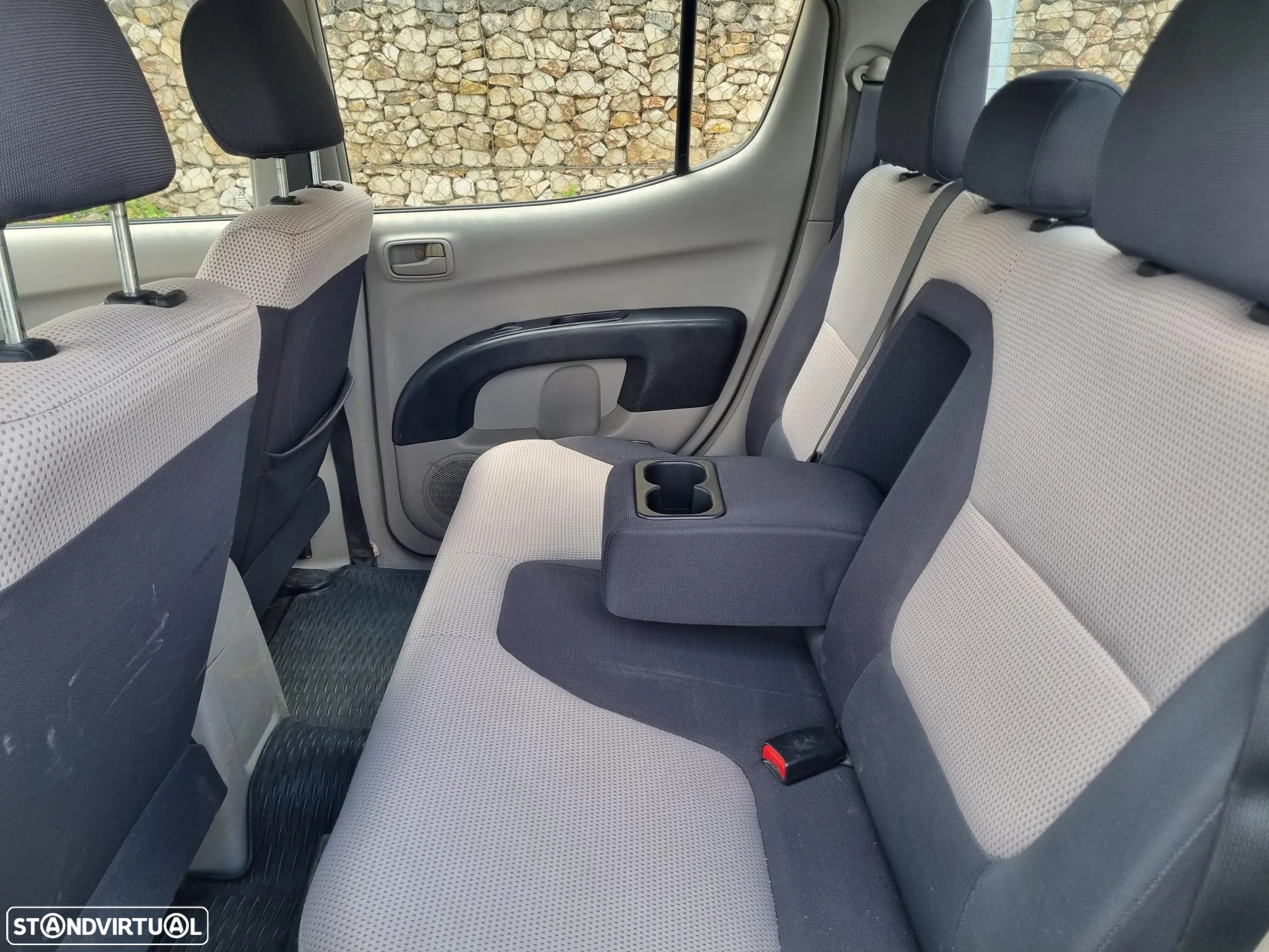 Mitsubishi L200 2.5 DI-D CD Invite AC CC - 12