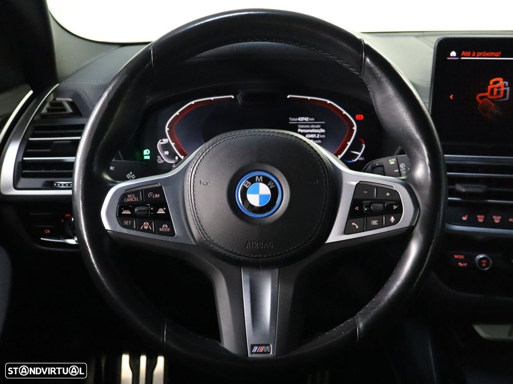 BMW iX3 Inspiring - 15