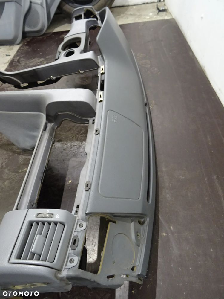 DESKA KOKPIT MERCEDES E KLASA W210 - 5