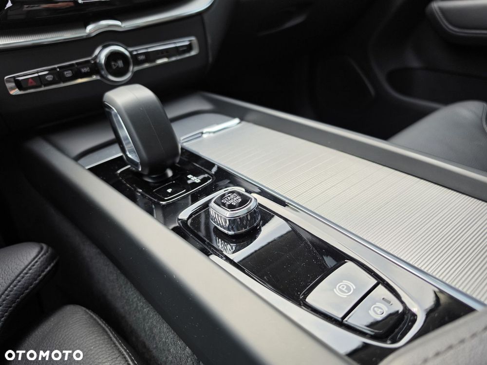 Volvo XC 60 - 18