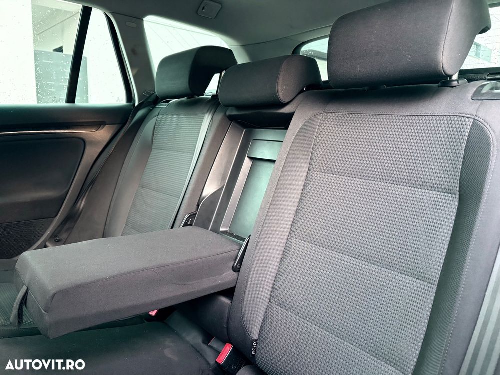 Volkswagen Golf - 21