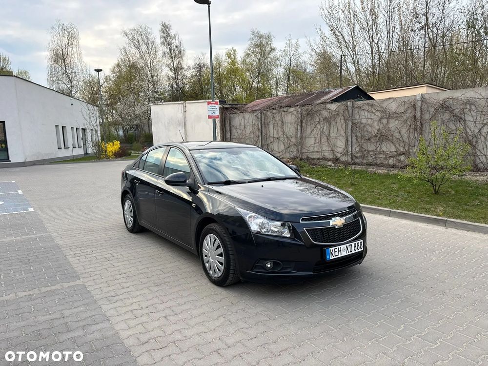 Chevrolet Cruze - 23