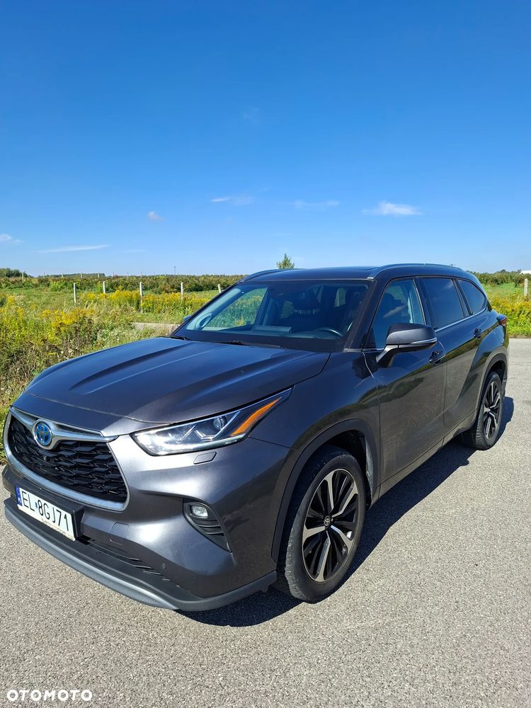Toyota Highlander 2022 photo 2