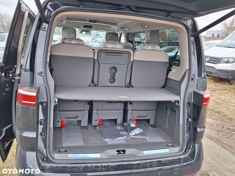 Volkswagen Multivan - 16