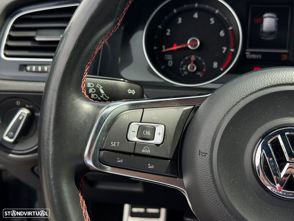 VW Golf GTI Performance BlueMotion - 18