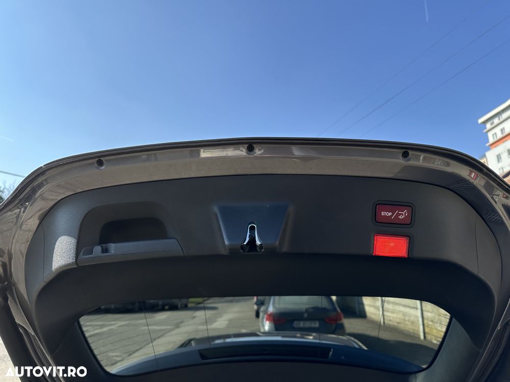 Mercedes-Benz CLA 220 d Shooting Brake 4Matic 7G-DCT Orange Art Edition - 8