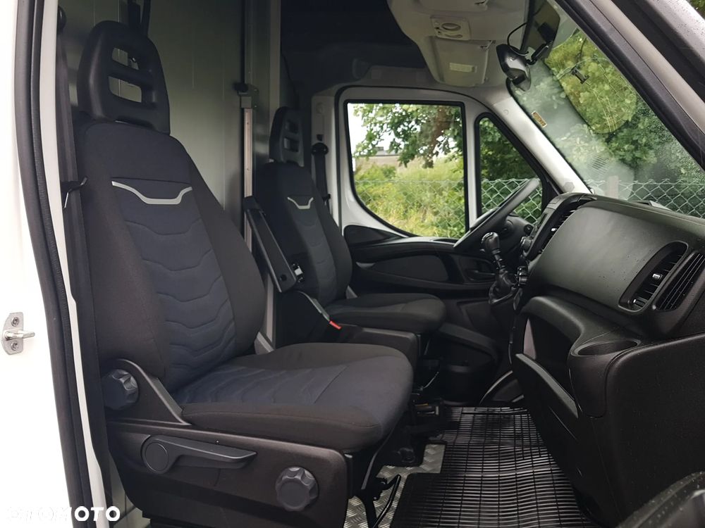 Iveco DAILY KONTENER NISKOPODŁOGOWY 4,43x2,23x2,42 SKLEP FOODTRUCK BAR KLIMA KONIOWÓZ KAMPER - 8