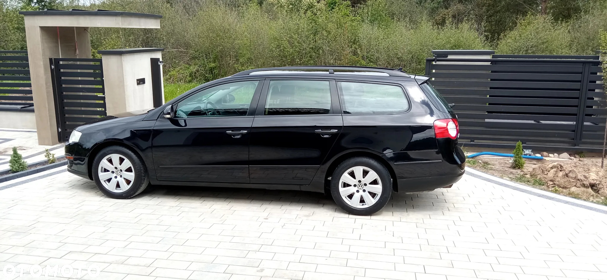 Volkswagen Passat 2.0 TDI DPF Trendline - 12